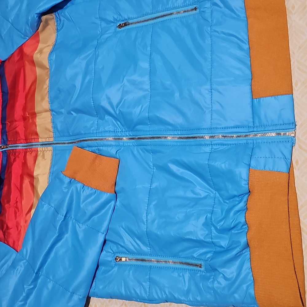 Colorful Light Waight Jacket with Hood, New And Has'nt Been Worn - Picture 4 of 6